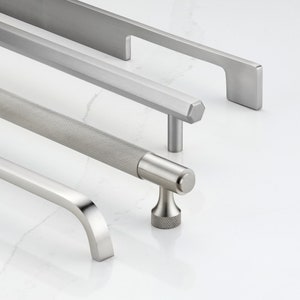 Kitchen Pull Handles | Silver Brass door handles for all cabinet doors, cupboards and kitchen units | Knurled, Curved, Hexagonal