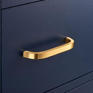 Brass Kitchen Handles,96mm, 3.8 Inch Brass Curved Cabinet Handles in Gold, Curved Drawer Pulls, Cabinet Pulls, Bedroom Wardrobe Handles