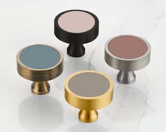 Boutons d'armoire en laiton de couleur personnalisée. N'importe quelle couleur de code HEX