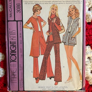 ヴィンテージ 1972年 McCall's 裁縫パターン 3086 ミセスコート 2 丈、ベスト、パンツまたはショーツ サイズ 12 バスト 34" 未カット 工場で折り畳んだ状態 画像 1