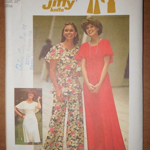 1975 prom dresses Which prom dress to buy from Eaton's 1975 Spring & Summer Catalog?