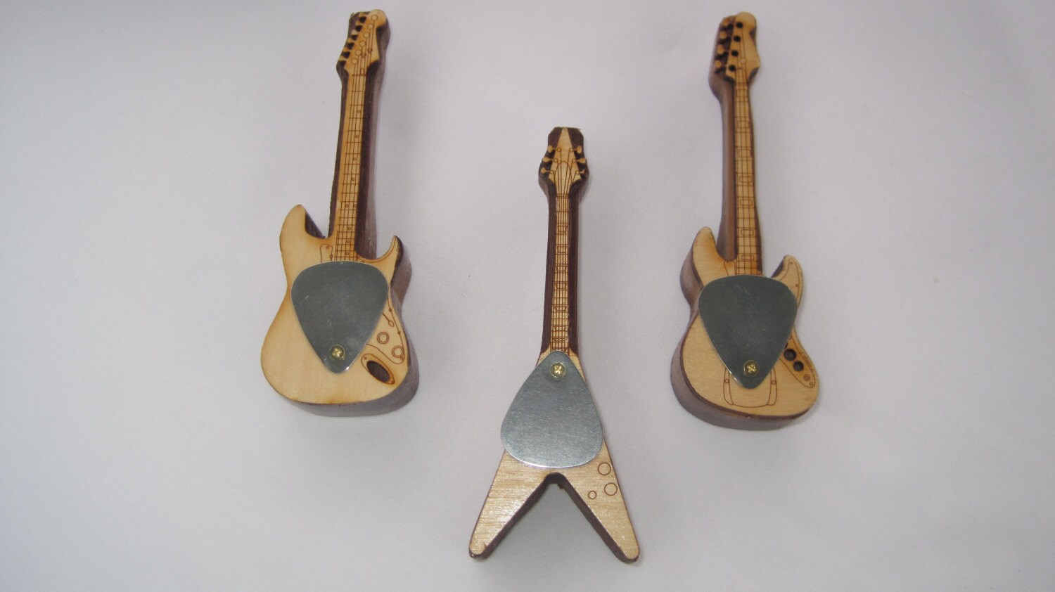 Flying V Guitar for sale Only 4 left at 70