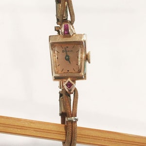 Working Antique Retro 1940s 14k Rose Gold Bulova Quartz Watch w/Ruby Accents