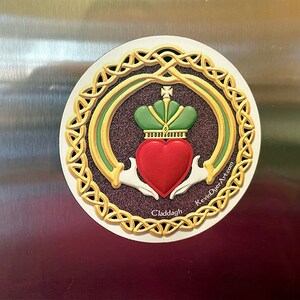 Claddagh Die-Cut Magnet Irish Hands Heart Crown Love Friendship Loyalty Romantic Traditional Ireland Gift image 3