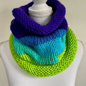 Color Block Scarf, Women&#39;s Colorful Infinity Scarf, Blue Green Cowl, Handknit Scarf,Ombre Cowl,Women’s Handmade Knit Winter Scarf