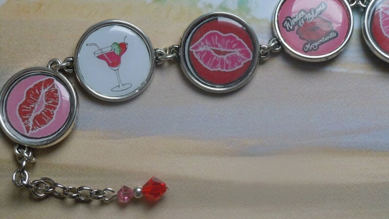 woman to blame cameo bracelet jimmy buffett margaritaville parrothead