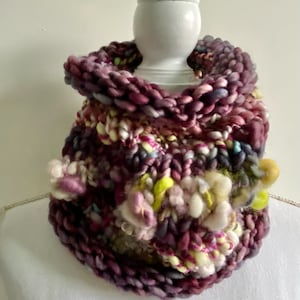 Art yarn scarf,  Art yarn cowl, Purple, Pink, Pastel, Hand knit scarf, Fiber art, Handspun art yarn, Infinity scarf, Wearable art