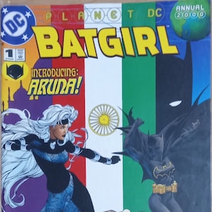 Collection Of 4 Batgirl Issues 1 6 7 and 10 Like New