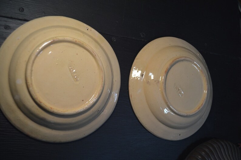 1930s vintage yellow with blue Cinco de Mayo decor very good conditio 2 pieces pair of bowls Armadillo designs, Fantasia Mexican pottery