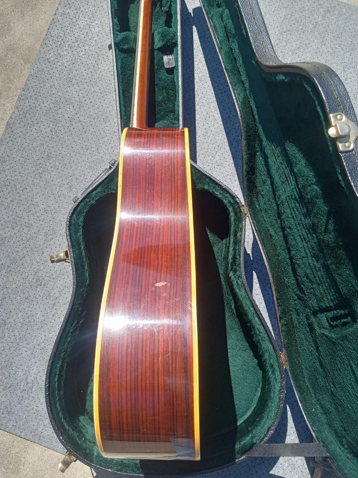 Takamine F-360SD Sunburst 1977 With Vintage Martin Case, foto 4 di 5