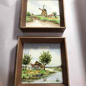 Fliesen aus Holland, niedliche Holzrahmen mit 18 cm niederländischen Szenen handgemalt auf Fliesen von Het Tegelhuis