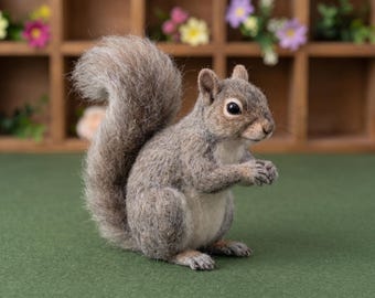 Squirrel Needle Felting Kit for Beginners | Wool Supplies+Step Guide, DIY Craft, Stress Relief Hobby, Gift for Crafters, Birthday Present