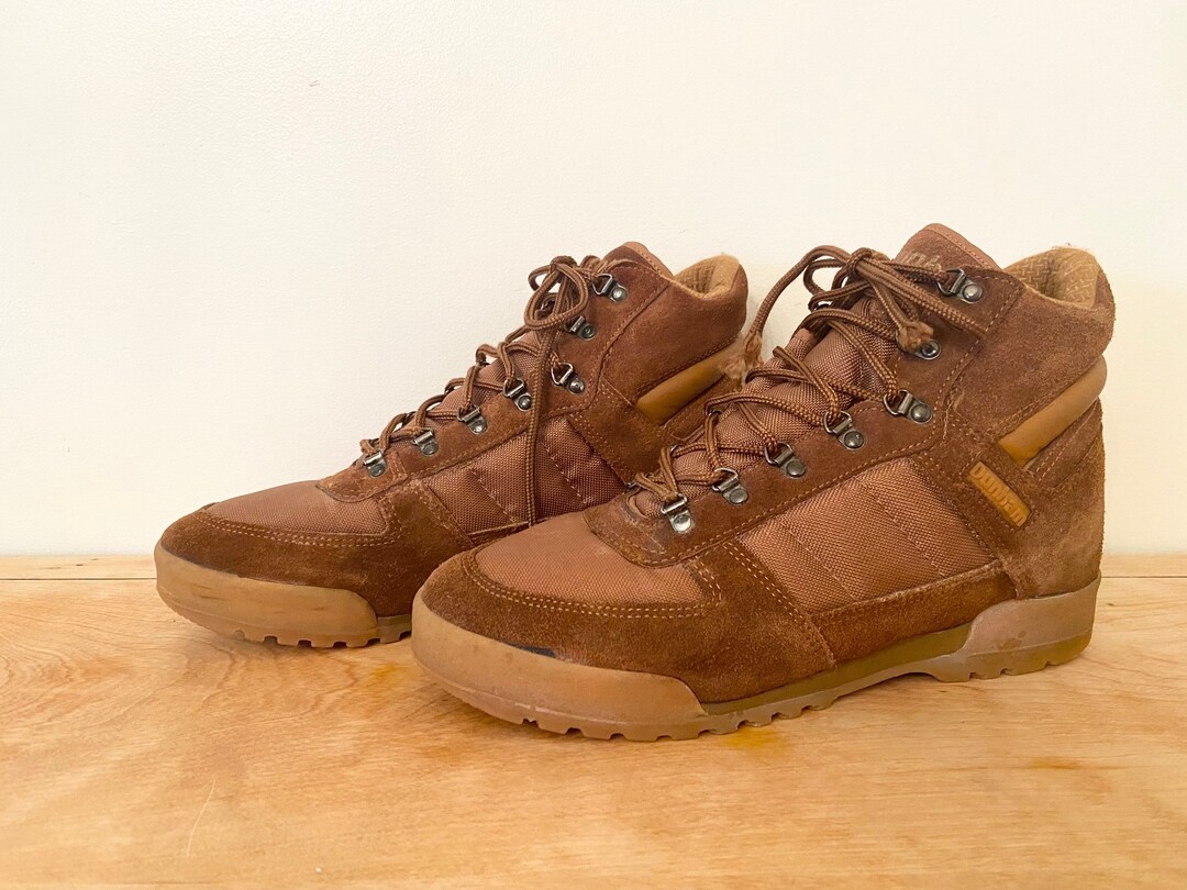 dunham hiking boots