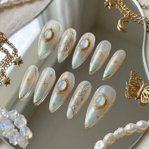 Celestial Opal Press On Nails, Iridescent Pearl Gel Nails, Vintage Gold Butterfly Fake Nails, Handmade Ethereal Glam Fake Nails