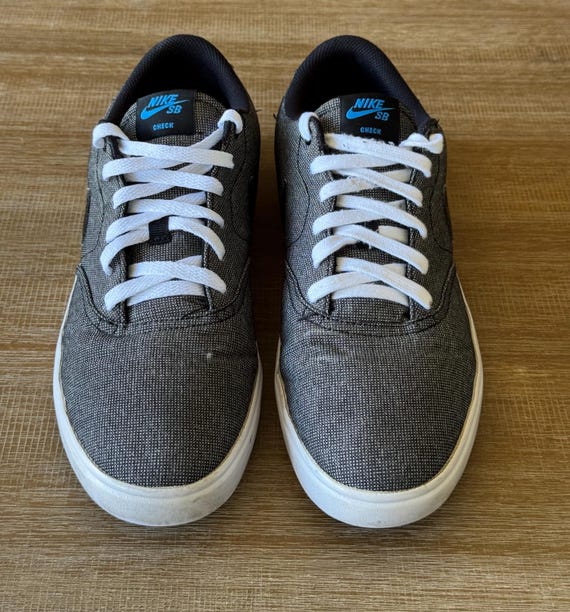 Nike SB Check Solarsoft Canvas Sneakers Men’s Size 12 Black ,Gray and White