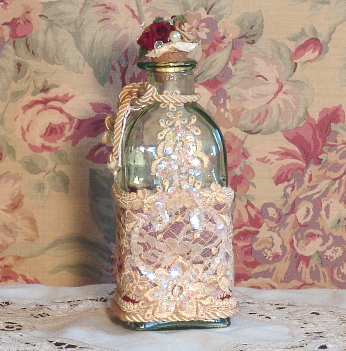 Green Glass Perfume Bottle W/tea Stained Trim / Keepsake Vintage Style