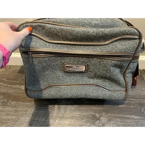 New with Tags Deadstock Vintage Brown + Tan Tweed Shoulder Weekender Zip Top Shoulder Bag