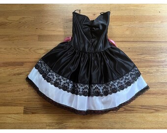 Vintage 90s-00s Jessica McClintock II Strapless Black Mini Dress with Lace + Pink Peek Tulle Layer