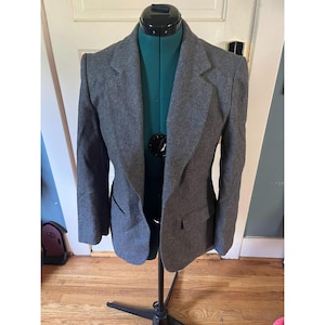 Vintage jaren 70 grijze wollen blazer met twee knopen, maat 8