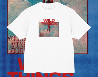 JuiceBoxClub präsentiert: „Wilde Dinge“-T-Shirt mit Grafik | Vintage-Surferfoto, Retro-Collage