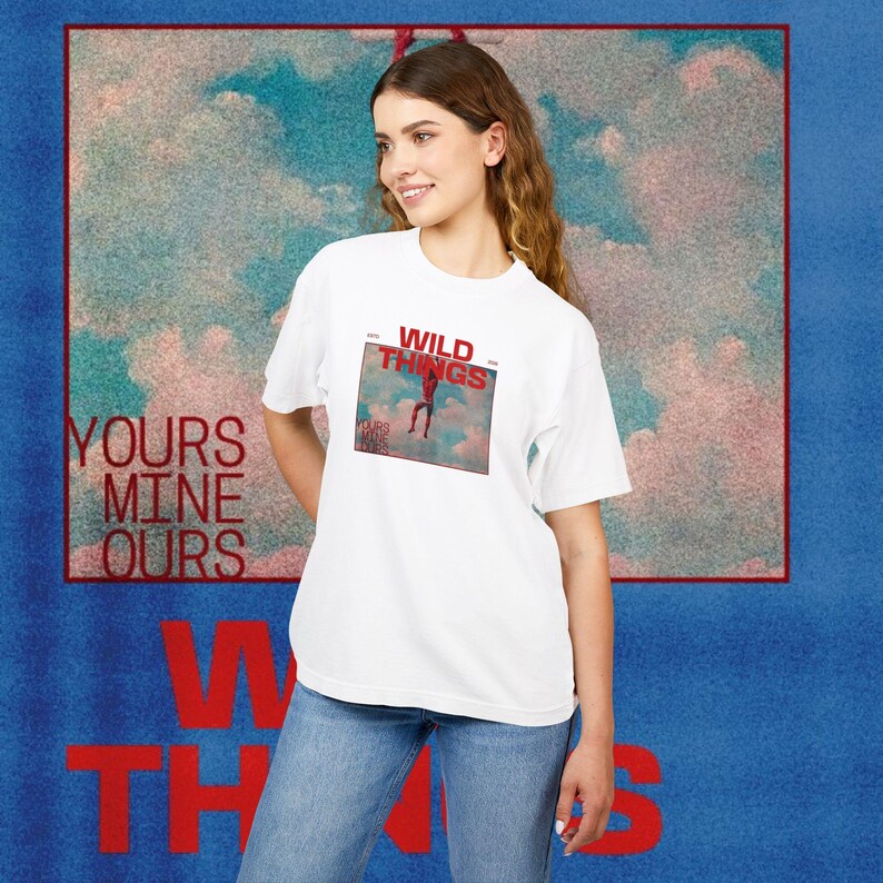 JuiceBoxClub prezentuje: Koszulka z grafiką „Wild Things” | zdjęcie surfera w stylu vintage, kolaż retro zdjęcie 3