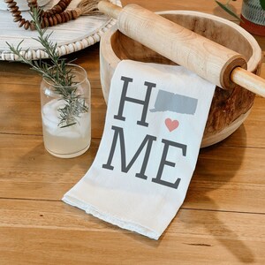 Connecticut Home State Flour Sack Tea Towel immagine 1