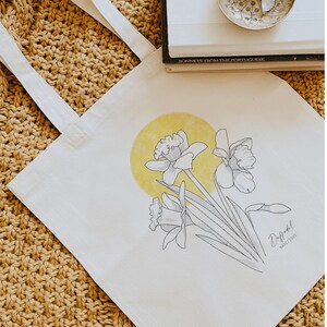 Daffodil Tote Bag / Farmers Market Bag / Cotton Canvas Tote Bag / Floral Narcissus Book Bag