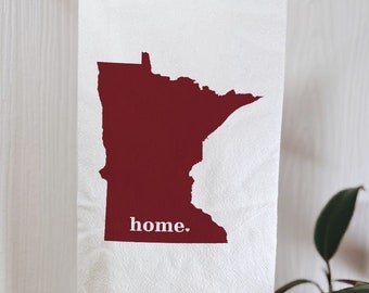 Minnesota State Flour Sack Towel, Minnesota State Tea Towel, Kitchen Decor, Flour Sack Tea Towel, House warming gift, Wedding gift, Map Art