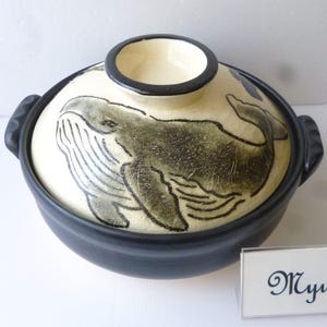 Banko Ware DONABE Japanese Earthen Pot Whale Design Housewarming Gift Casserole Bowl Unique Kitchenware Handcraft