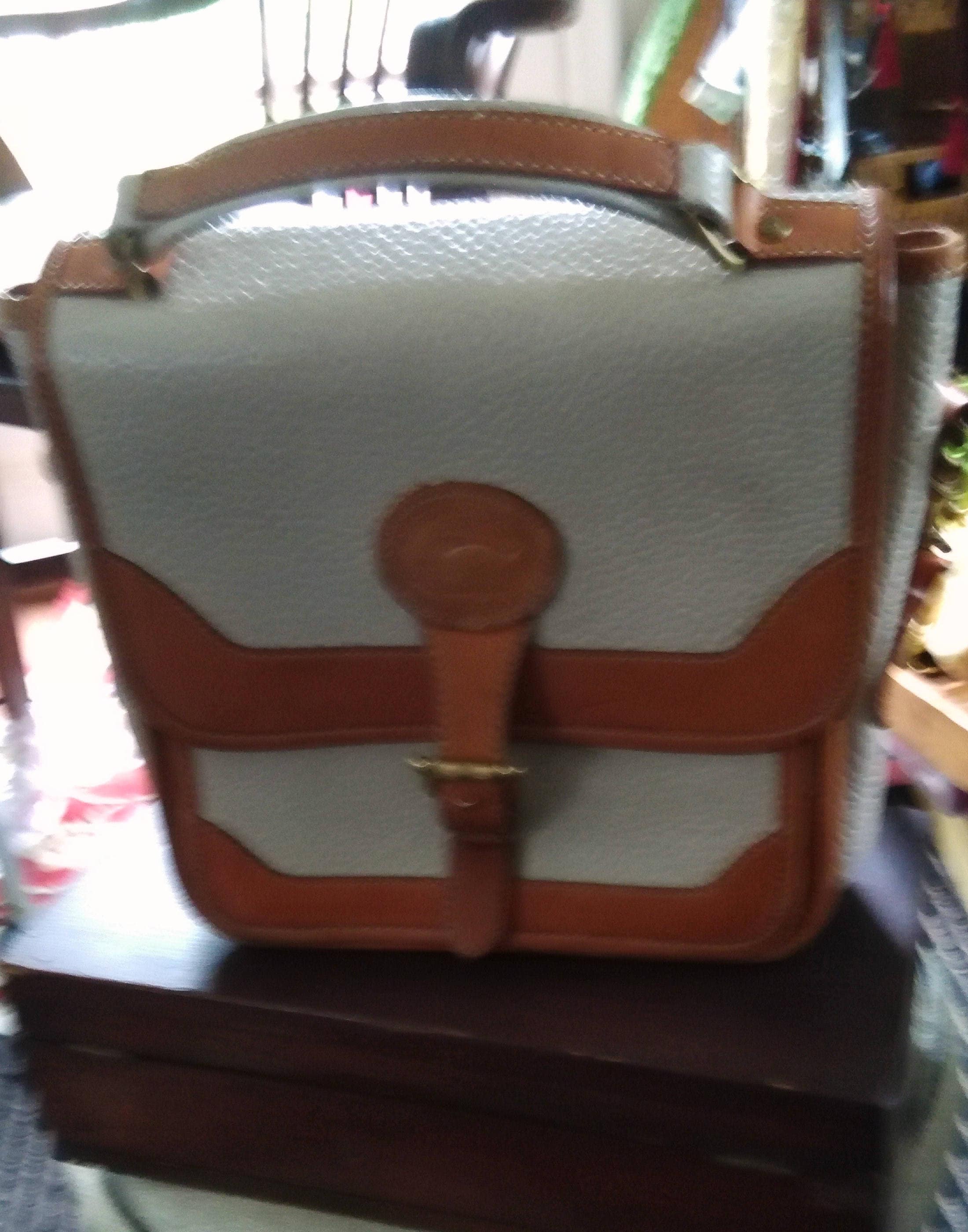 Vintage Dooney Bourke Medium Surrey Carrier Bag Tan All Weather Leather Purse 1980s Photos Etsy Canada
