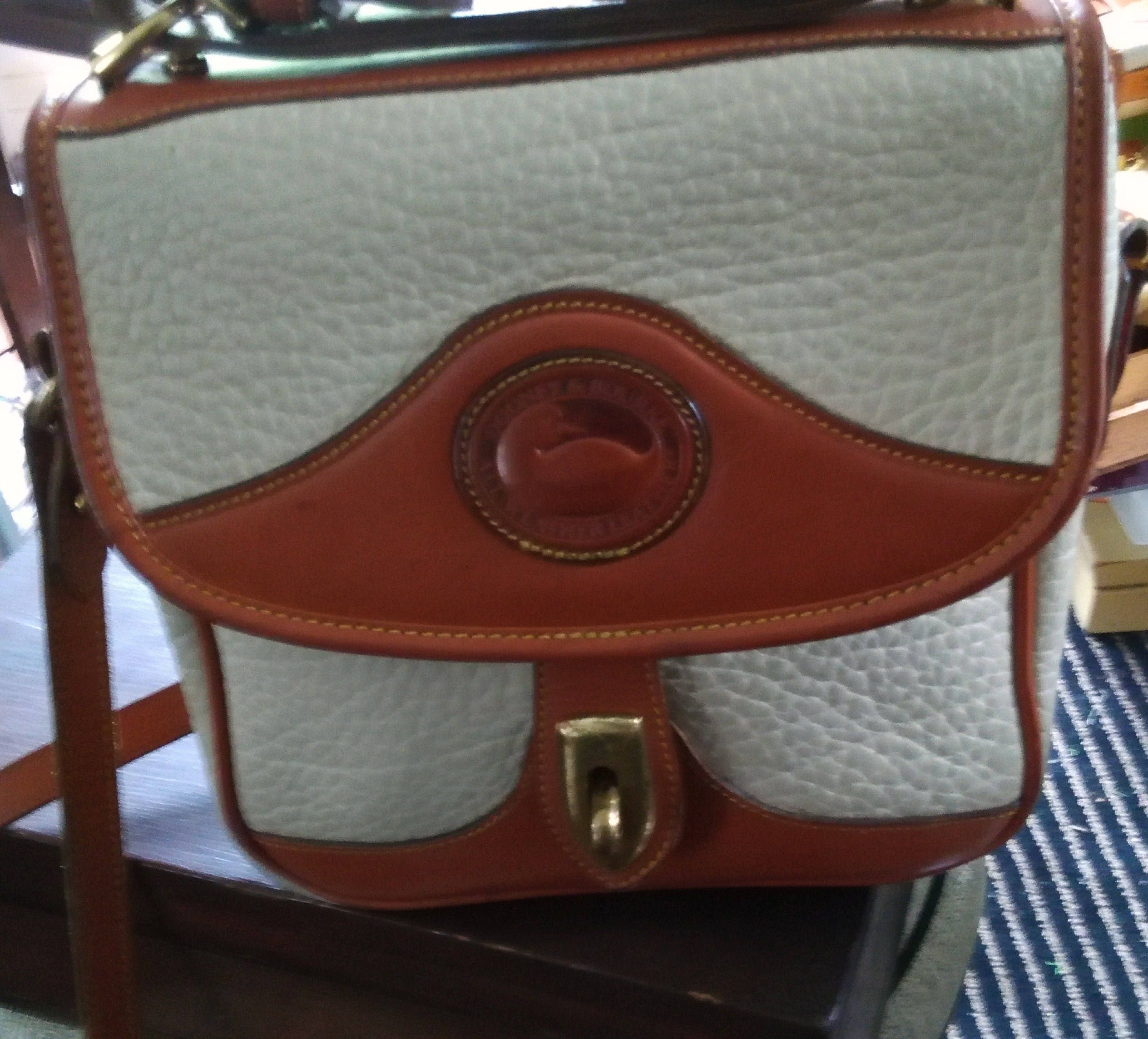 Dooney and bourke pet carrier clearance