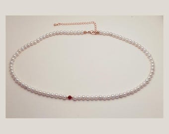 Freshwater pearl necklace with red crystal · 40–45 cm