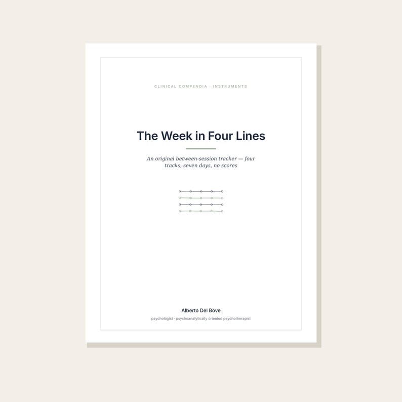 以下が含まれることがあります： The Week in Four Linesというタイトルの白い文書。セッション間トラッカーで、円形のマーカーが付いた4本の水平線、Clinical Compendia Instrumentsというテキスト、著者のAlberto Del Boveの名前が記載されています。