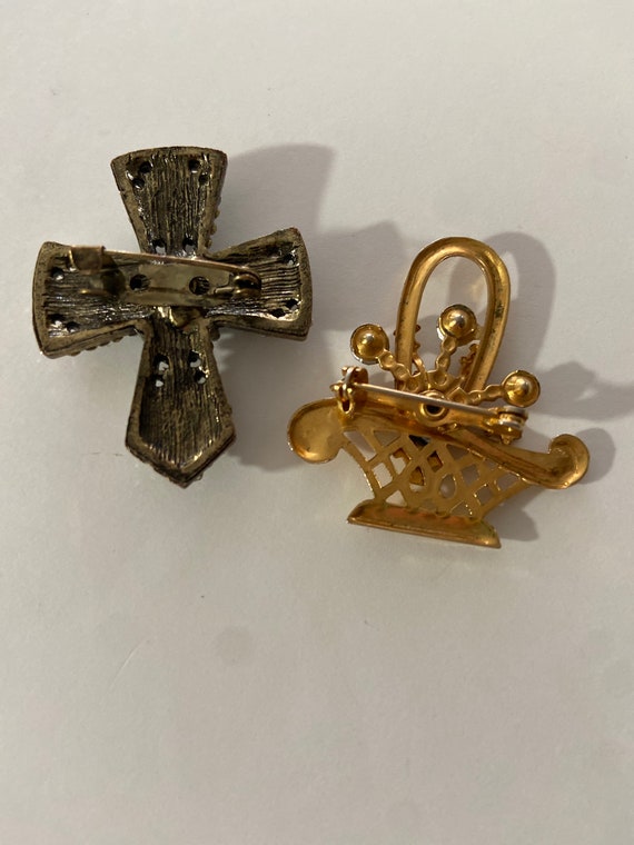 2 religious pin brooches, cross, Miraculous Mary - image 2