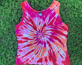 June Sale: Sunrise Pinwheel Tank Top size L