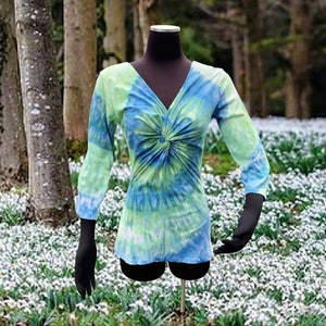 Tie-Dye Twist Front Shirt with 3/4 Sleeves in Blues and Greens