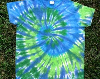 Blue and Green Ocean Spiral Tie-dye Women's Tee