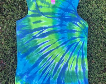 June Sale: Ocean Swoop Tank Top size L