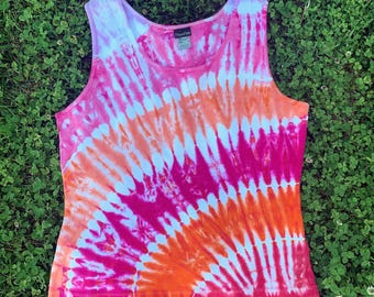 June Sale: Sunrise Arc Tank Top size XL