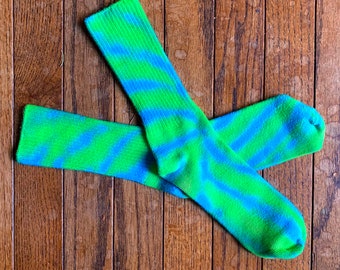 Turquoise and bright green Tie-Dye Bamboo Socks