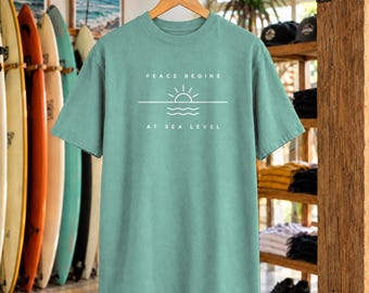 Fred börjar vid havets nivå T-shirt | Minimalistisk horisont-tröja | Inspirerande havströja | Komfortfärger