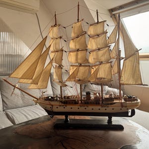 Handmade Vintage Wooden Model Ship Sailboat Miniature XXL Size Exceptional Quality Weathered Clipper Fast Sailing Schooner Sailboat Decor