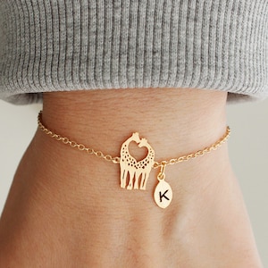 Personalized gift for Mom Bracelet, Mother Bracelet, Giraffe Bracelet, Mothers Day Gift, Mom gift