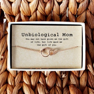 Collier pour maman non biologique, cadeau pour maman en prime, cadeau de fête des mères, cadeau pour belle-mère, collier pour une autre mère • 01-Ne-Unbiological Mom