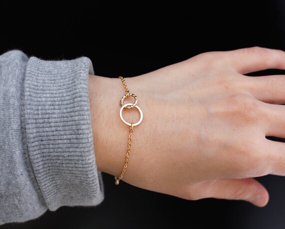 sister circle bracelet
