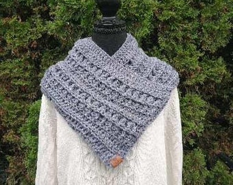 Handknit cowl, crochet cowl scarf, crochet neck warmer, gift for her, Outlander style cowl, women's hand knit accessories