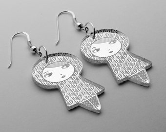 Doll earrings in lasercut acrylic mirror, adorned with traditional Japanese pattern seikaiha - nickel free sterling silver jewelry