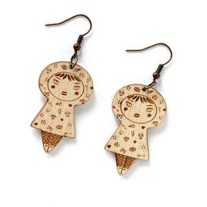 Tattooed doll earrings - lasercut maple wood - girl with tattoo earrings - tattoos earrings - kawaii jewelry - cute jewellery - lasercutting