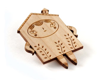 Broche en bois Maison miniature avec des plantes - pin's en bois gravé au laser - bijou mignon - accessoire kawaii - cadeau pour architecte