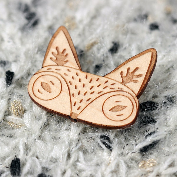 Cute fox brooch made with lasercut wood - forest animal jewelry - kawaii lover accessory - perfect gift for pin collector